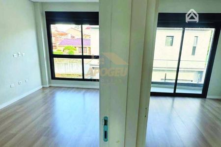 5_photo/94dce4ac2f.fb3cc20d04f4cc49-ATLAS-edf13b1c-1857-4c65-b01a-1d8c33e284e6.jpg de casa à venda com 3 quartos, 125m² em Fanny, Curitiba