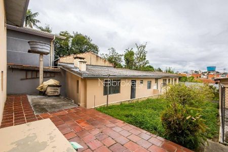 50_photo/94dce4ac71.1621cfebd3e54b0b-ATLAS-70651915-b1b9-48cf-8b78-d1b26d5b257f.jpg de casa à venda com 2 quartos, 240m² em Fanny, Curitiba