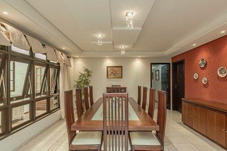 21_photo/94dce4acd9.be1f773b402e8aee-ATLAS-04ade56c-4492-4ffc-8f3e-4364a90b5859.jpg de casa à venda com 4 quartos, 264m² em Novo Mundo, Curitiba