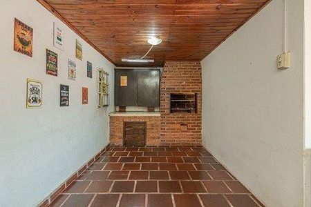 41_photo/94dce4acd9.be1f773b402e8aee-ATLAS-2158fabf-57e3-4d57-a7c8-6322dd28a7a0.jpg de casa à venda com 4 quartos, 264m² em Novo Mundo, Curitiba