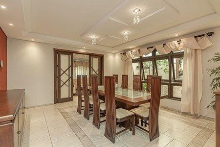 1_photo/94dce4acd9.be1f773b402e8aee-ATLAS-55aeb0c9-5b57-4e97-9181-756fa9372d45.jpg de casa à venda com 4 quartos, 264m² em Novo Mundo, Curitiba