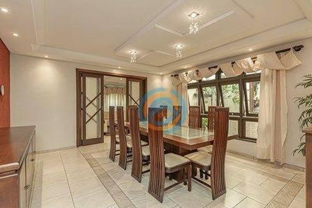 17_photo/94dce4acd9.be1f773b402e8aee-ATLAS-7b6cf1c7-2238-4fcd-8ab1-0b4c0a6f90dd.jpg de casa à venda com 4 quartos, 264m² em Novo Mundo, Curitiba