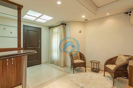 7_photo/94dce4acd9.be1f773b402e8aee-ATLAS-a5a67dd8-1812-4ea3-9d53-7be4c6ef09d0.jpg de casa à venda com 4 quartos, 264m² em Novo Mundo, Curitiba