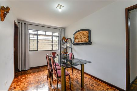 10_photo/94dce4ad69.f14d7a494a64fc38-ATLAS-54f944c4-3215-4e24-b48b-cce2903e55b1.jpg de casa à venda com 4 quartos, 200m² em Fanny, Curitiba