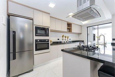 5_photo/94dce4ada3.bbd0c06dccd8b6dc-ATLAS-2c054180-b3df-4ad0-8034-f73ac83a1b80.jpg de casa à venda com 4 quartos, 180m² em Fanny, Curitiba