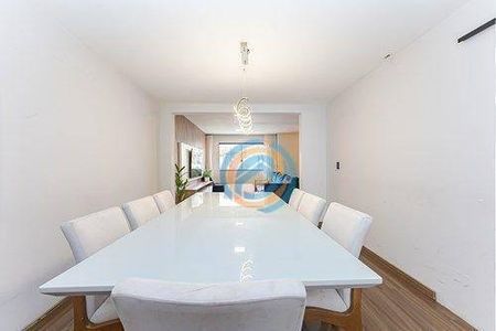 11_photo/94dce4ada3.bbd0c06dccd8b6dc-ATLAS-3c8cf4cb-8b8e-4d5a-a745-da62ba3bd914.jpg de casa à venda com 4 quartos, 180m² em Fanny, Curitiba