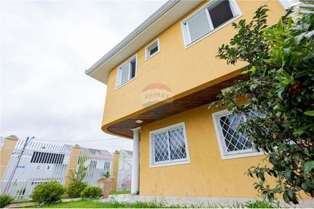 7_photo/94dce4adf1.76dab19f86e5a789-ATLAS-293fa2c5-f2e9-42be-8df7-bb7a76a5503b.jpg de casa à venda com 4 quartos, 160m² em Fanny, Curitiba