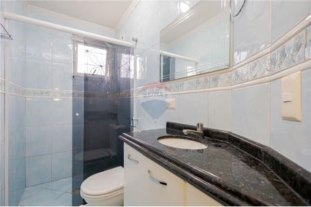 10_photo/94dce4adf1.76dab19f86e5a789-ATLAS-346d18f1-e6fa-4919-8d49-b8d88d680583.jpg de casa à venda com 4 quartos, 160m² em Fanny, Curitiba