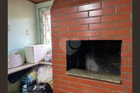 4_photo/94dce4adfd.6a940fd7dc05e55d-ATLAS-22dd5dae-30c6-4214-89bd-9194be9ffddc.jpg de casa à venda com 3 quartos, 180m² em Fanny, Curitiba