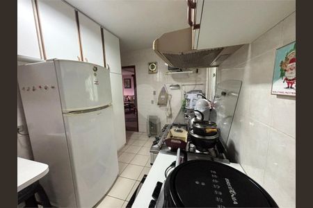 17_photo/94dce4adfd.6a940fd7dc05e55d-ATLAS-cefb38c7-36a4-4cf7-a24e-2063fbd1f25a.jpg de casa à venda com 3 quartos, 180m² em Fanny, Curitiba