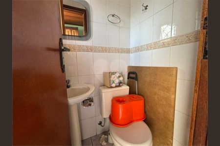 3_photo/94dce4adfd.6a940fd7dc05e55d-ATLAS-dd970222-967d-4cbd-8e35-d6e3d687b3f4.jpg de casa à venda com 3 quartos, 180m² em Fanny, Curitiba