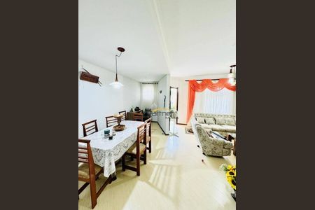 4_photo/94dce4ae6b.6811922fa3e6a4fd-ATLAS-64ebec4f-0d31-404d-a9c8-62c317da59f2.jpg de casa à venda com 3 quartos, 194m² em Fanny, Curitiba