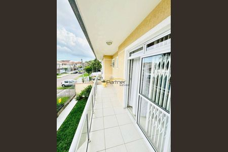 2_photo/94dce4ae6b.6811922fa3e6a4fd-ATLAS-a936e448-a9dc-4ca6-924f-88eeb6e71ff4.jpg de casa à venda com 3 quartos, 194m² em Fanny, Curitiba