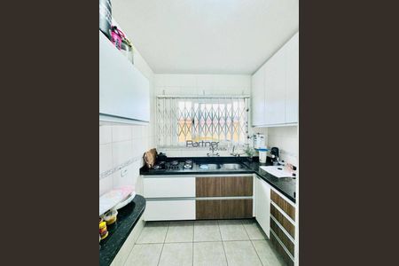 6_photo/94dce4ae6b.6811922fa3e6a4fd-ATLAS-d4f6bfa1-480f-4228-822e-95a5e910b71b.jpg de casa à venda com 3 quartos, 194m² em Fanny, Curitiba