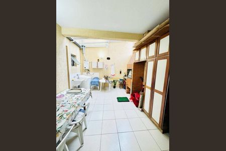 12_photo/94dce4ae6b.6811922fa3e6a4fd-ATLAS-d7143e05-d230-4ff4-8f16-ca0d1b561e05.jpg de casa à venda com 3 quartos, 194m² em Fanny, Curitiba