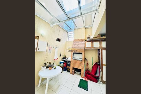 9_photo/94dce4ae6b.6811922fa3e6a4fd-ATLAS-daa01741-8e91-4cea-9641-951349f73ab2.jpg de casa à venda com 3 quartos, 194m² em Fanny, Curitiba