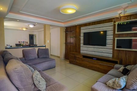 12_photo/94dce4aea1.5343c4ed08aabd0a-ATLAS-73b53465-33b9-4b17-bbcf-3afa5b690169.jpg de casa à venda com 3 quartos, 259m² em Fanny, Curitiba