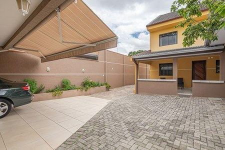 48_photo/94dce4aef1.7315574349438a6a-ATLAS-7a8fdaef-cbd1-43e7-acc5-7cccec26232b.jpg de casa à venda com 4 quartos, 226m² em Fanny, Curitiba