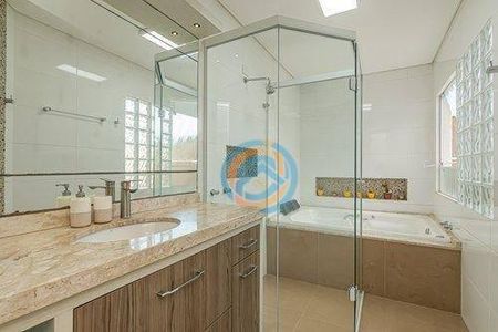 5_photo/94dce4aef9.ac27657d5f4d7d4b-ATLAS-211d8f14-caa5-4199-9cf2-52f6224fa6a4.jpg de casa à venda com 4 quartos, 226m² em Fanny, Curitiba