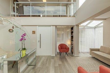 8_photo/94dce4aefb.ac27657d5f4d7d4b-ATLAS-0c25011b-a12d-4fa7-af9c-e7a79fb43742.jpg de casa à venda com 4 quartos, 226m² em Fanny, Curitiba