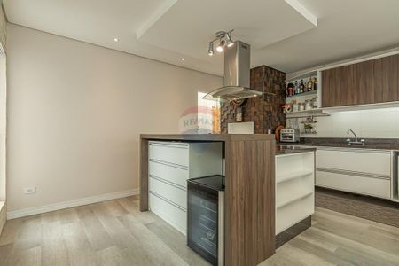 2_photo/94dce4aefb.ac27657d5f4d7d4b-ATLAS-0c71941e-d151-4c4f-998d-fbc3d2e8a5a5.jpg de casa à venda com 4 quartos, 226m² em Fanny, Curitiba