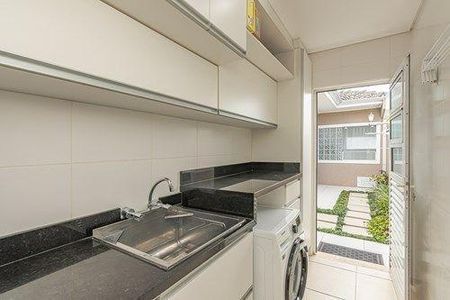 31_photo/94dce4aefb.ac27657d5f4d7d4b-ATLAS-dc3ba90f-d57b-4248-be86-b9edfb1c9d9f.jpg de casa à venda com 4 quartos, 226m² em Fanny, Curitiba