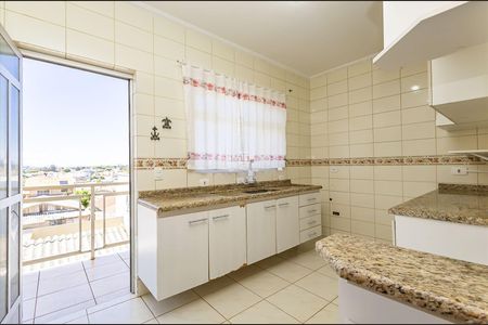 2_photo/94dce4af4b.88b54f9acacd5b1d-ATLAS-6e0dc247-6d1d-4655-99fe-62a54d97a6fe.jpg de casa à venda com 4 quartos, 302m² em Lindoia, Curitiba