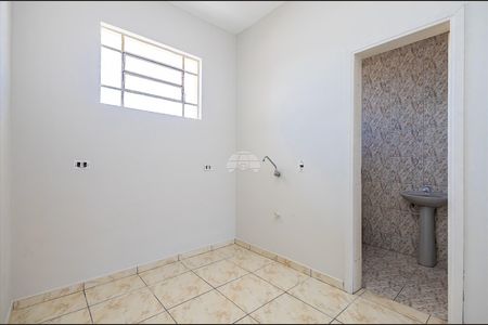 4_photo/94dce4af4b.88b54f9acacd5b1d-ATLAS-a4e58c3d-aef4-4dd9-bde3-a968ea221ec3.jpg de casa à venda com 4 quartos, 302m² em Lindoia, Curitiba