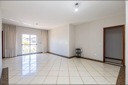 3_photo/94dce4af4b.88b54f9acacd5b1d-ATLAS-a975b7c5-9a25-4827-8a02-fe1e02b0a455.jpg de casa à venda com 4 quartos, 302m² em Lindoia, Curitiba