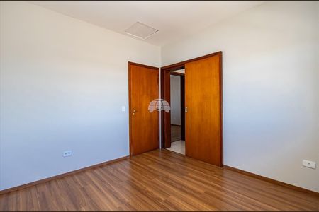 5_photo/94dce4af4b.88b54f9acacd5b1d-ATLAS-dfe05be7-65b1-4f43-8069-2bba86810877.jpg de casa à venda com 4 quartos, 302m² em Lindoia, Curitiba