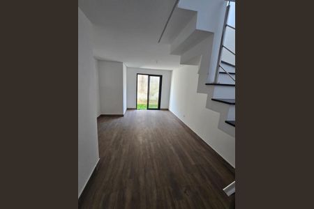 4_photo/94dce4b02f.a1ec0e94f3821993-ATLAS-57a7de17-a0a1-419f-bb0e-9d51fec8c131.jpg de casa à venda com 3 quartos, 170m² em Fanny, Curitiba