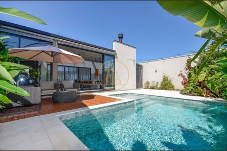 19_photo/94dce4b0af.f541d6c8e7c04d7e-ATLAS-56dd2de4-9984-42d6-9220-323bf4fa5107.jpg de casa à venda com 3 quartos, 213m² em Fanny, Curitiba