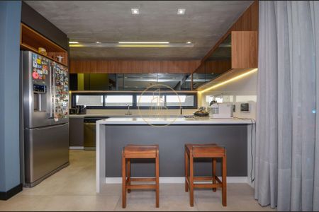 32_photo/94dce4b0af.f541d6c8e7c04d7e-ATLAS-601e2bff-62f6-442b-84e7-b32379efb907.jpg de casa à venda com 3 quartos, 213m² em Fanny, Curitiba