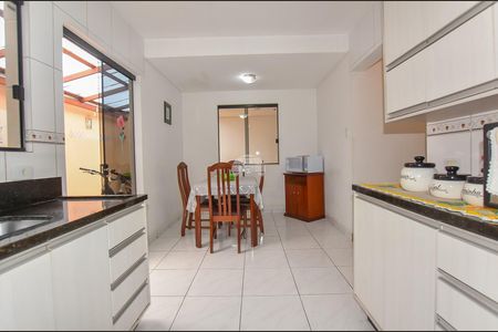 9_photo/94dce4b14f.3fa9b6a4e555e54b-ATLAS-8679a508-f565-4f99-9b45-193aedd6d1c8.jpg de casa à venda com 3 quartos, 179m² em Fanny, Curitiba