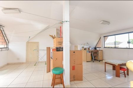 45_photo/94dce4b14f.3fa9b6a4e555e54b-ATLAS-cc12f7a0-e262-4922-9fd2-ec22c1e54a5d.jpg de casa à venda com 3 quartos, 179m² em Fanny, Curitiba