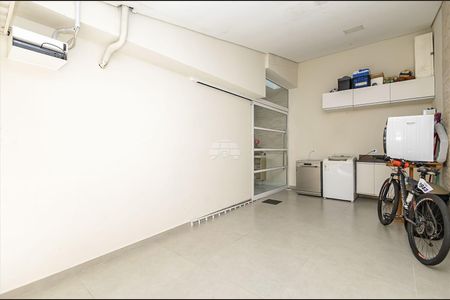 8_photo/94dce4b1f7.c69d88738d30c1ed-ATLAS-fd454f09-014a-4e73-8d09-bc1f259a3eb0.jpg de casa à venda com 3 quartos, 166m² em Fanny, Curitiba