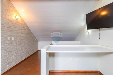 32_photo/94dce4b2f3.2600e2030c9c1896-ATLAS-d717b1dc-d358-4095-a1c8-26f877de5b6f.jpg de casa à venda com 3 quartos, 1280m² em Fanny, Curitiba