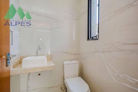 5_photo/94dce4b41b.578112d1fa21819e-ATLAS-2d67ddcf-cc6d-45c3-a0de-3f245d4516db.jpg de casa à venda com 3 quartos, 167m² em Fanny, Curitiba