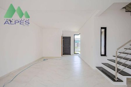 2_photo/94dce4b41b.578112d1fa21819e-ATLAS-c156e11c-231b-4590-8d75-df1eee1b1f2b.jpg de casa à venda com 3 quartos, 167m² em Fanny, Curitiba