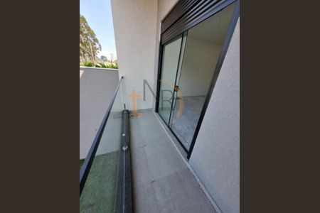 4_photo/94dce4b58f.fbcd7a2e7ac63d93-ATLAS-cb2fb50c-6f34-4cd6-bf16-c74a14d2f361.jpg de casa à venda com 3 quartos, 138m² em Hauer, Curitiba