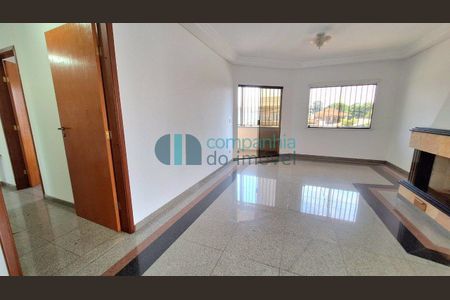 8_photo/94dce4b6b1.7167940eb8e3cde2-ATLAS-130177e0-c528-4aee-b9bf-26003c0a9d7b.jpg de casa à venda com 3 quartos, 399m² em Fanny, Curitiba