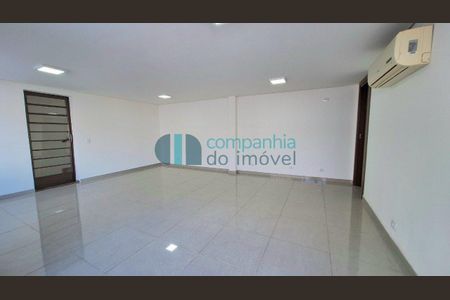9_photo/94dce4b6b1.7167940eb8e3cde2-ATLAS-ac6d724f-eb26-45de-ac57-38bb5f60f477.jpg de casa à venda com 3 quartos, 399m² em Fanny, Curitiba