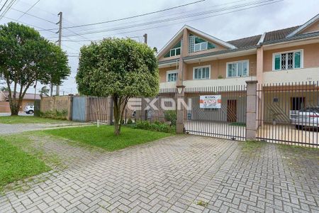 33_photo/94dce4b7c1.88dcffa138285222-ATLAS-a63882af-bfe0-4dd4-bf6e-32247cebb760.jpg de casa à venda com 3 quartos, 143m² em Fanny, Curitiba