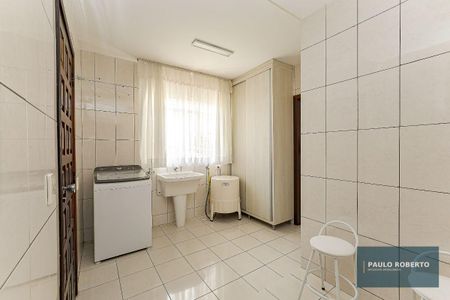 3_photo/94dce4b7f3.693ce668e5fc5843-ATLAS-0b2ed50c-cfe4-4a9a-86cd-191c95277c80.jpg de casa à venda com 5 quartos, 144m² em Fanny, Curitiba