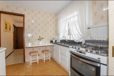 3_photo/94dce4b7f3.693ce668e5fc5843-ATLAS-e23f0ba1-6913-4a69-92b7-5c5f5c3eb8fc.jpg de casa à venda com 3 quartos, 144m² em Fanny, Curitiba