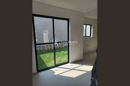 7_photo/94dce4b90b.0f81dd1a9a4f6ffb-ATLAS-d01adfef-dbbf-4e72-a758-43c61381d81a.jpg de casa à venda com 3 quartos, 116m² em Lindoia, Curitiba