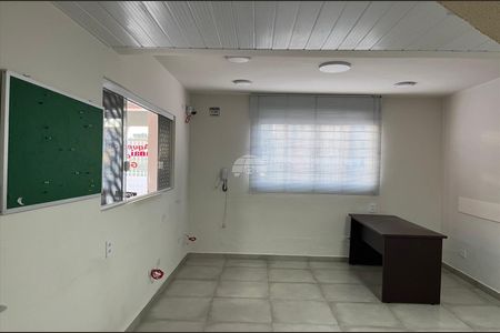 4_photo/94dce4b94b.844c94fa74e3d42a-ATLAS-949aa97d-236a-4c4c-bce9-85875aa766d1.jpg de casa para alugar com 0 quarto, 193m² em Lindoia, Curitiba