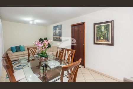 8_photo/94dce4b973.6721d330cc8d7611-ATLAS-c219d57d-4731-4900-9d7d-c373bd9c24aa.jpg de casa à venda com 3 quartos, 182m² em Lindoia, Curitiba