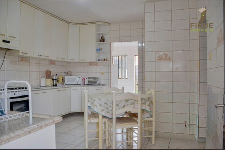 11_photo/94dce4b981.15907772e15a11a5-ATLAS-978b3d5b-ff7c-4a12-ad7d-30abce0d697c.jpg de casa à venda com 4 quartos, 229m² em Guaíra, Curitiba