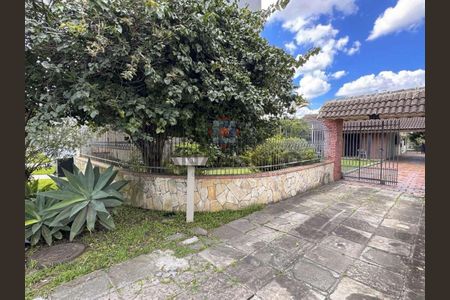 4_photo/94dce4b9db.589b6d9b0b411b9f-ATLAS-169d7f5b-ae45-49f1-b4ef-c391fdb328b3.jpg de casa à venda com 3 quartos, 160m² em Fanny, Curitiba
